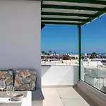 Sea&sky - Spectacular 180 Degree Ocean Views * Puerto del Carmen (Lanzarote)