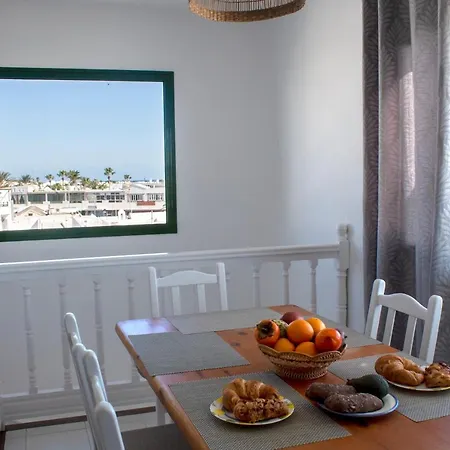 Sea&sky - Spectacular 180 Degree Ocean Views Villa Puerto del Carmen (Lanzarote)